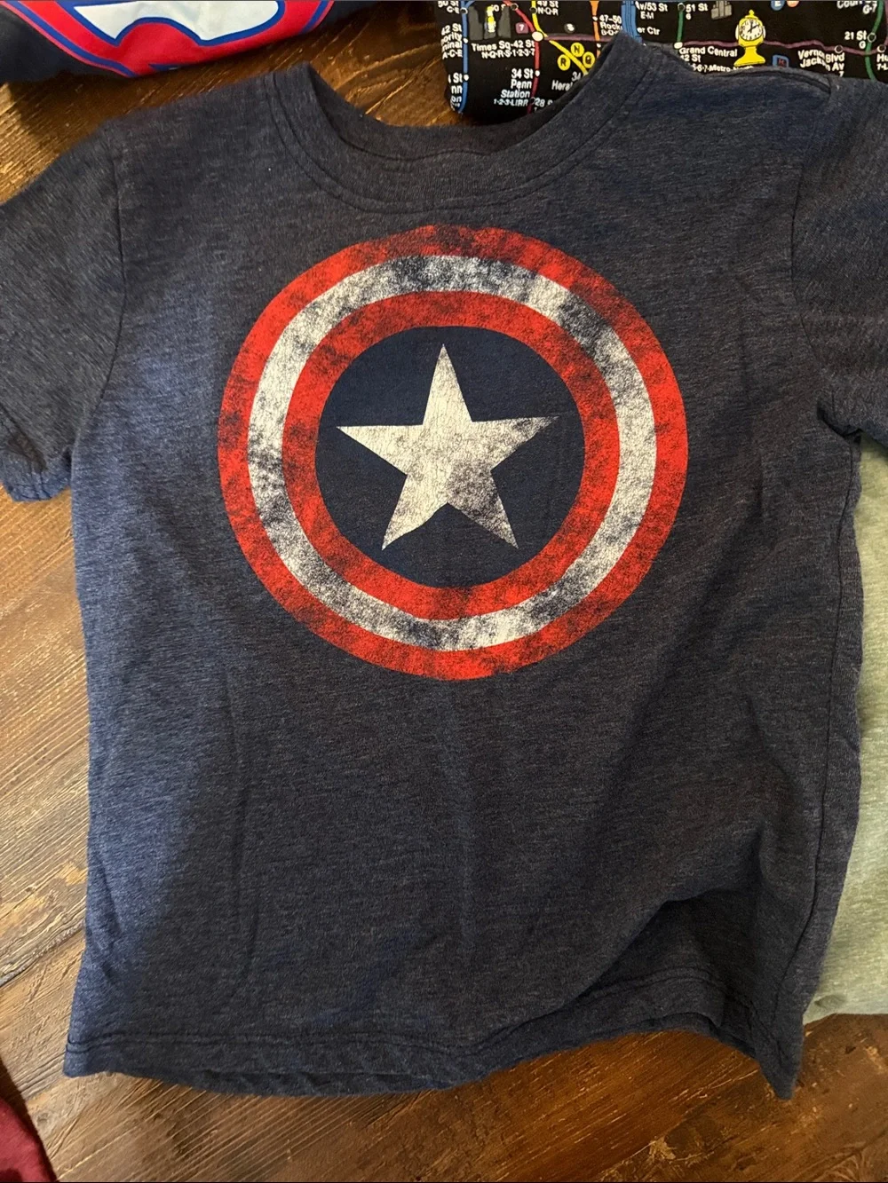 Lot of 8 boys t-shirts, size XS